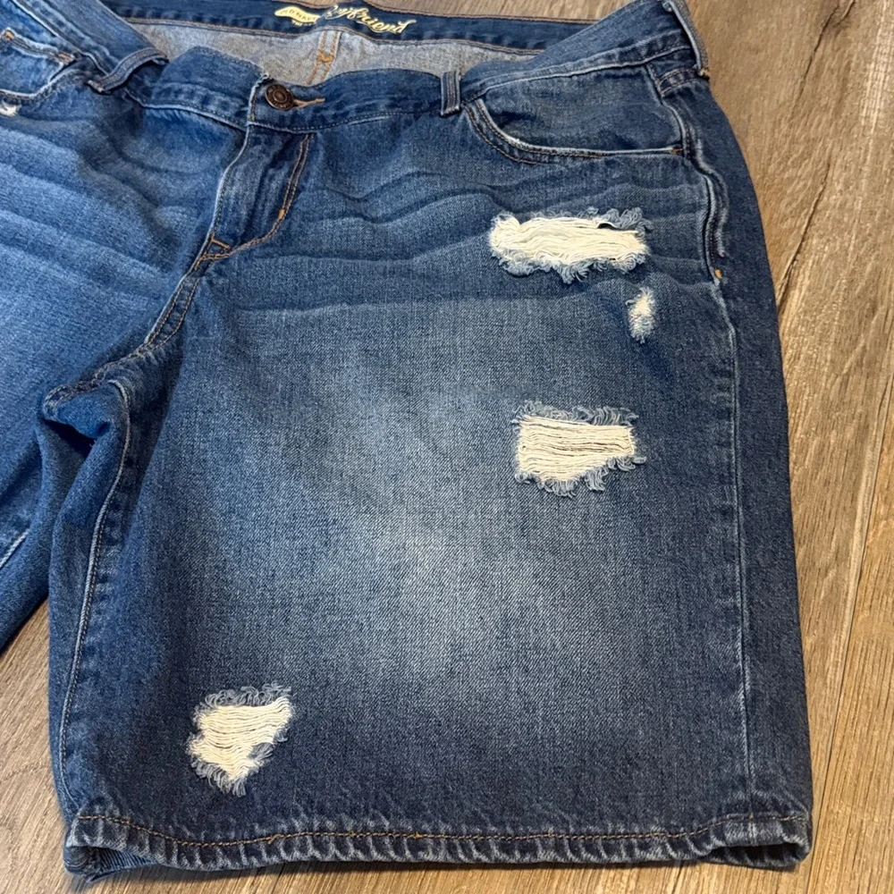 Old Navy Boyfriend Denim Shorts in Dark Blue